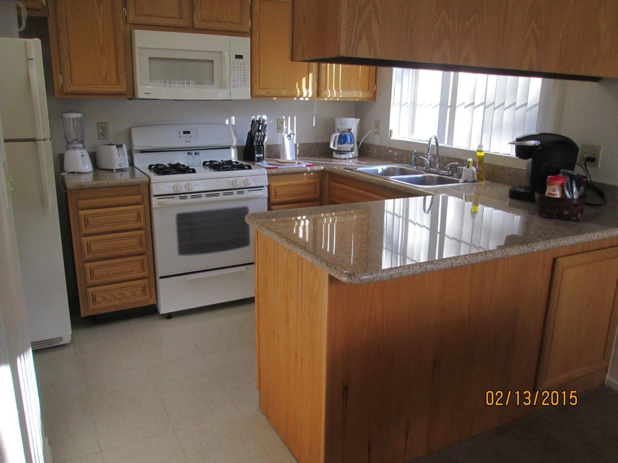 Whispering Meadows Apartments Bakersfield Exterior foto